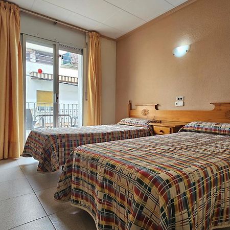 Hostal Los Manos Blanes Exteriér fotografie